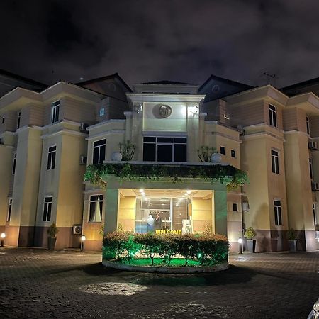 Song Service Apartment Formerly Known As Jinhold Service Apartment Kuching Exterior photo