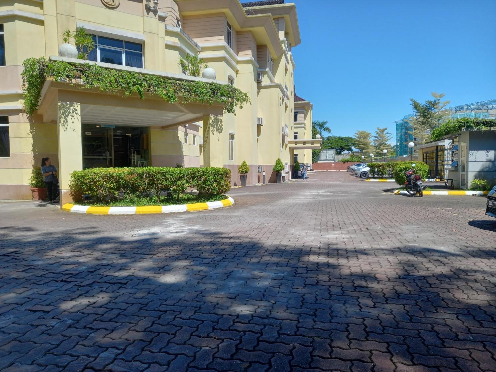 Song Service Apartment Formerly Known As Jinhold Service Apartment Kuching Exterior photo