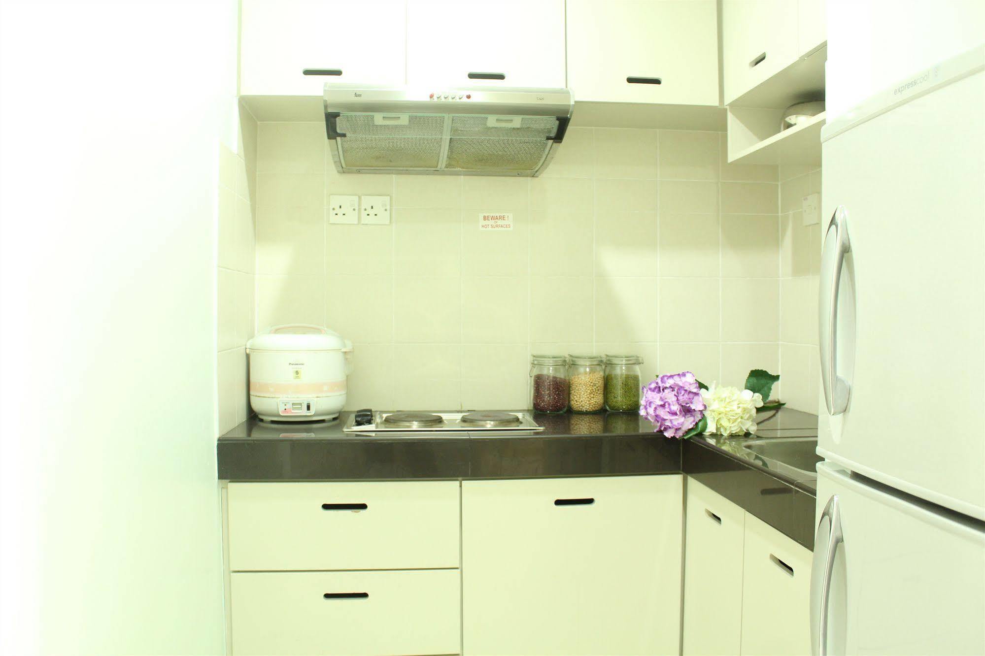 Song Service Apartment Formerly Known As Jinhold Service Apartment Kuching Exterior photo